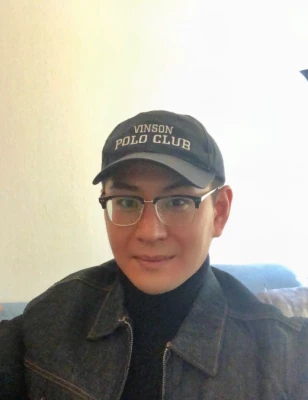 Peixi_Wang