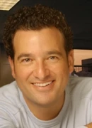 Daniel_Levine