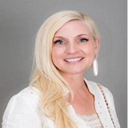 Candace_Kronholm