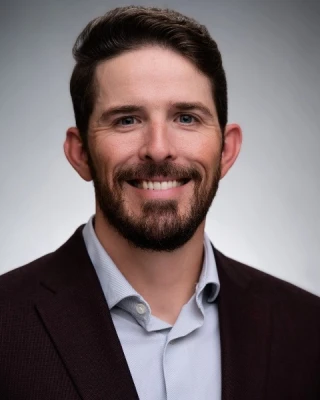 Aaron_Bond