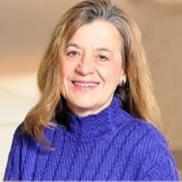 Anna_Balazs