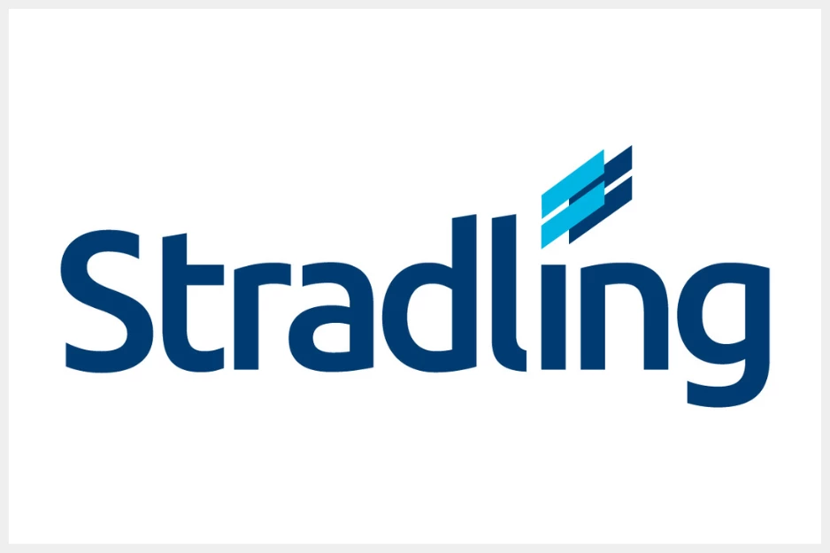 Stradling