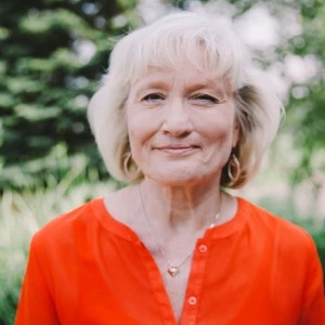 Peggy  Austin profile image